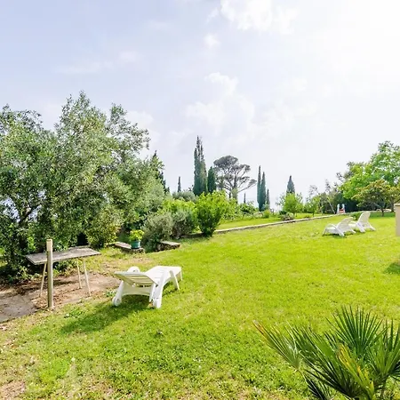 Color - One Bedroom With Terrace And Partial Sea View Mlini