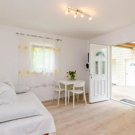 Color - One Bedroom With Terrace And Partial Sea View