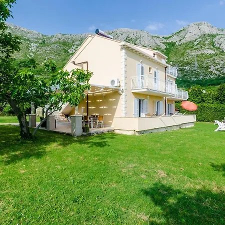 Color - One Bedroom With Terrace And Partial Sea View Διαμέρισμα Mlini