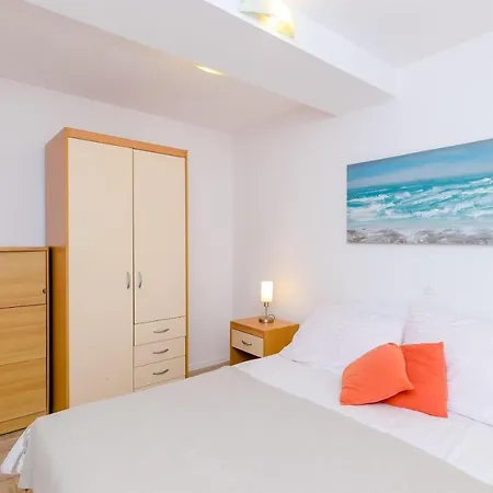Color - One Bedroom With Terrace And Partial Sea View