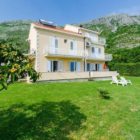 Color - One Bedroom With Terrace And Partial Sea View * Mlini