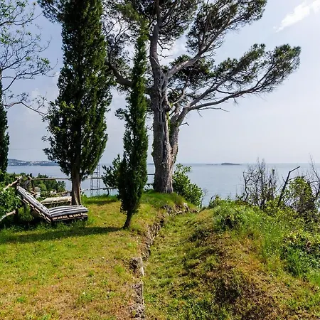 Color - One Bedroom With Terrace And Partial Sea View Διαμέρισμα