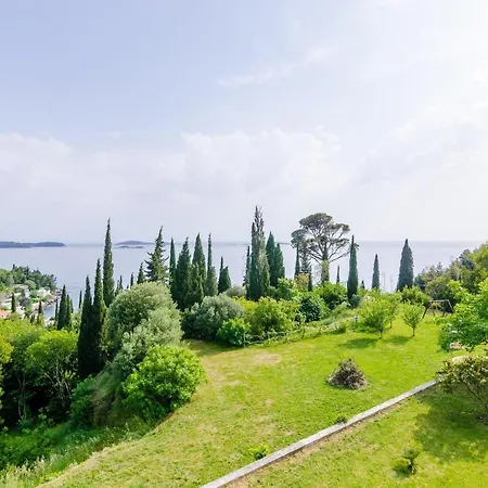 Color - One Bedroom With Terrace And Partial Sea View * Mlini